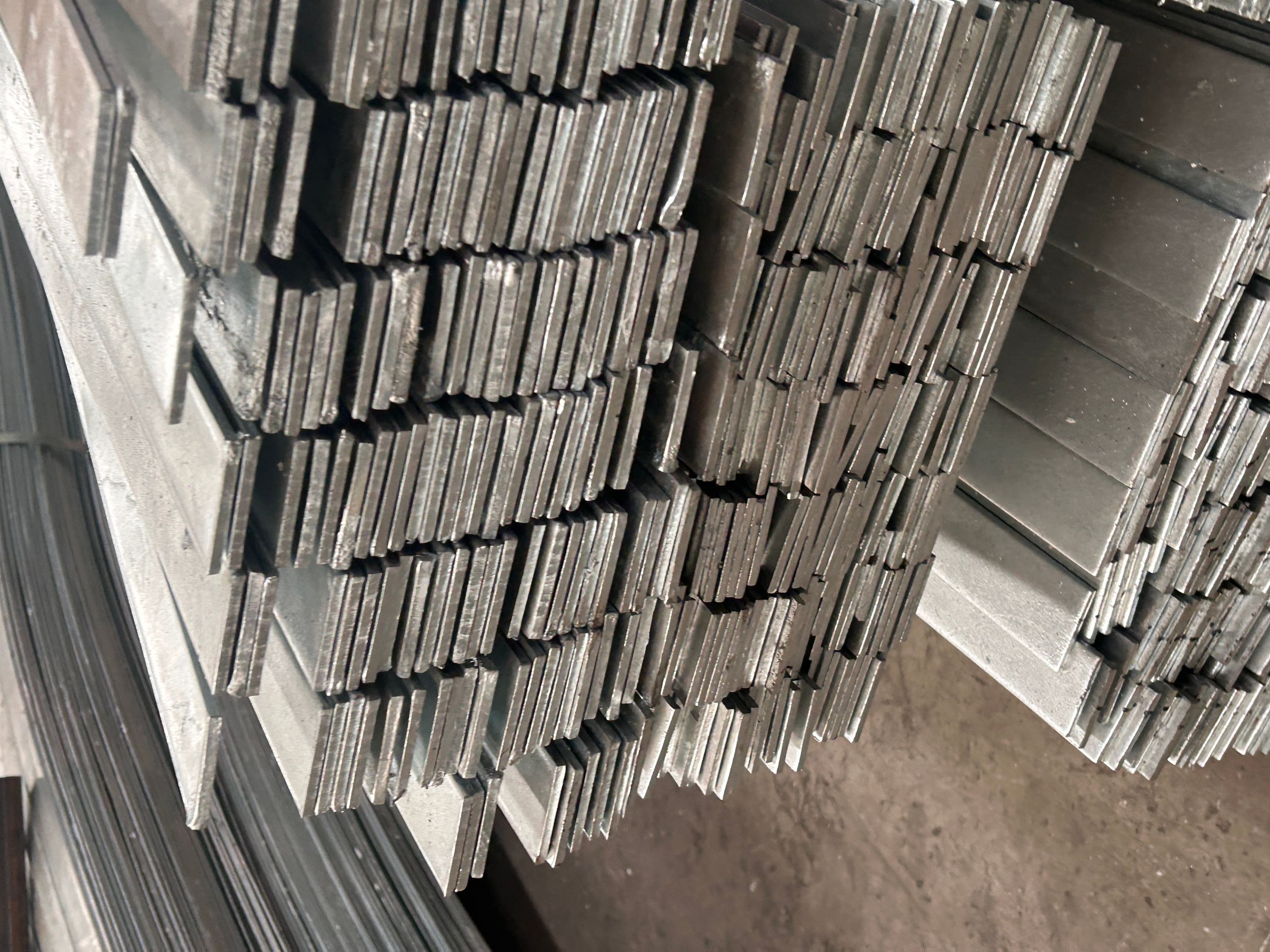 Hot-Dip Galvanized Flat Bar Factory: Best Practices for Quality and Durability
